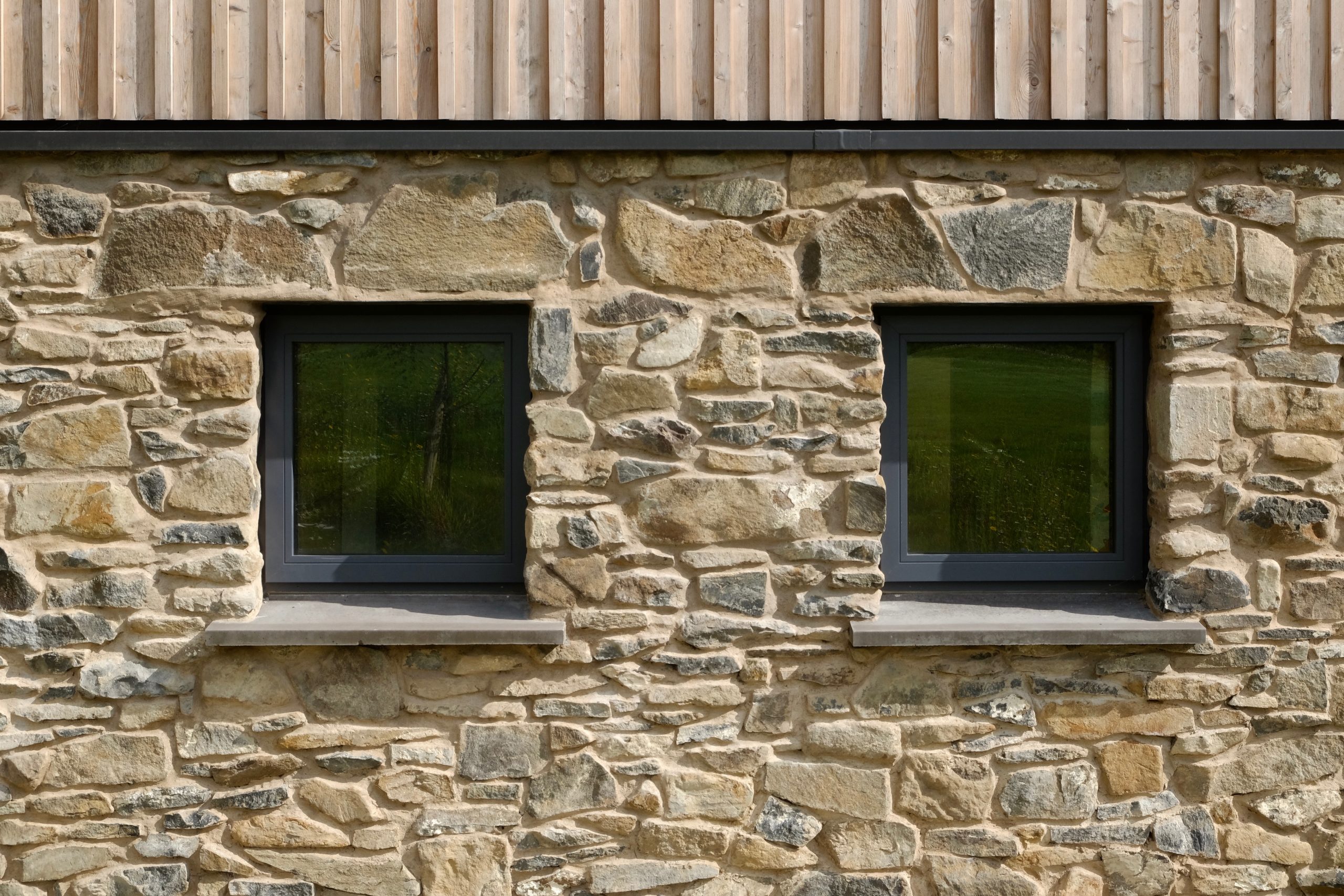 G-frame Structures, CLT, Cross Laminated Timber, Glulam, Hybrid Frame, barn conversion, renovation, private home