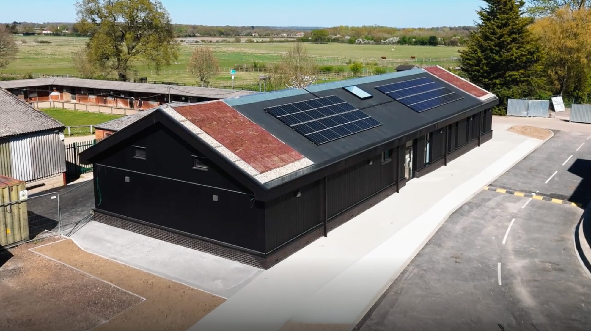 OAKLANDS COLLEGE NEWS ITEM